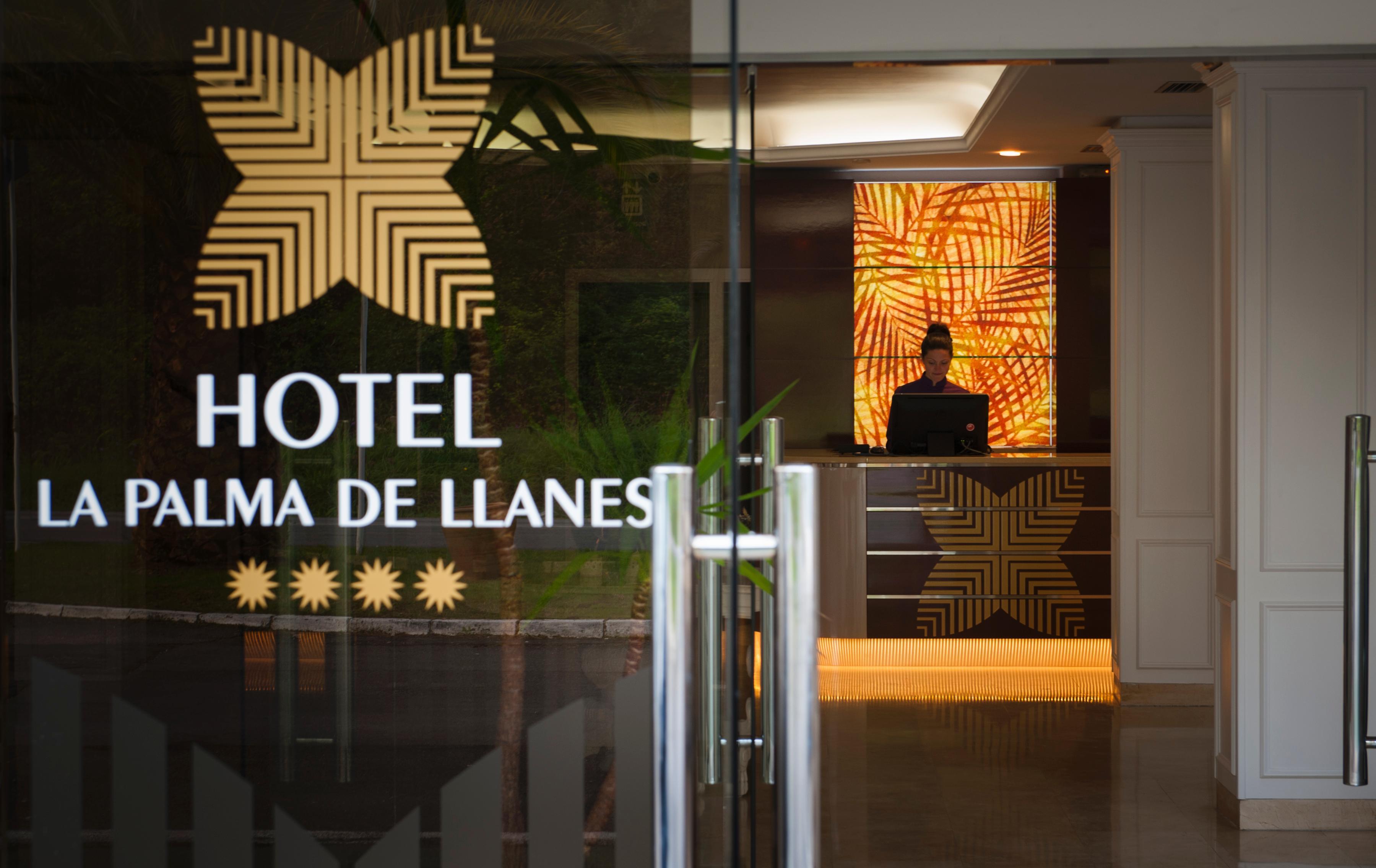 Hotel La Palma De Llanes Exteriör bild